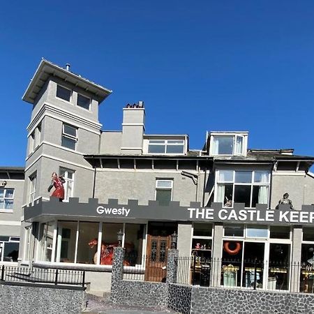 Seagulls Rest Marine Themed Seaview Apartment Criccieth Eksteriør billede